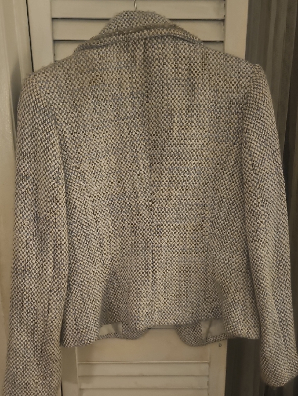 Bloomingdale's Cream and Light Gray Tweed Women's Blazer - Picture 3 of 3
